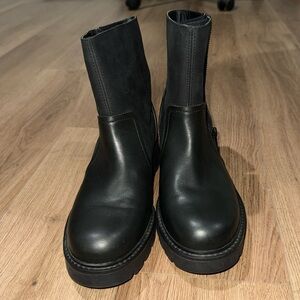 Size 8 - Brand New - Ugg Polk Leather Boots